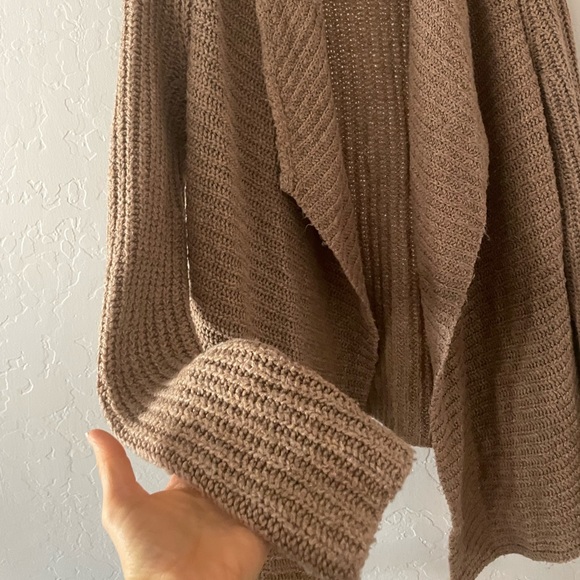 Abercrombie knit cardigan sweater - Picture 6 of 8